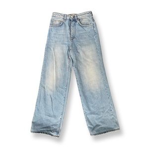 Totême Flare Denim. Size 25.